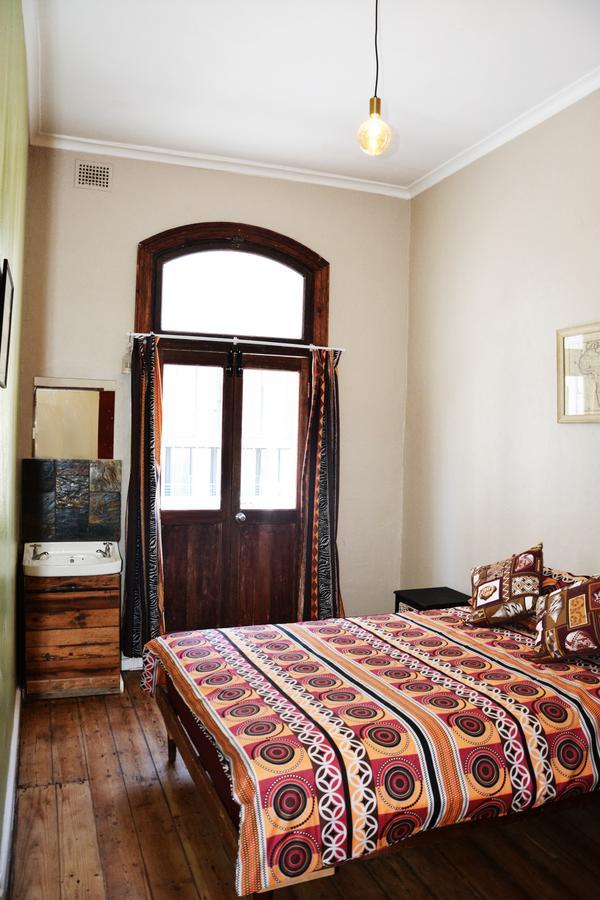 Urban Hive Backpackers Hostel Cape Town Exterior photo