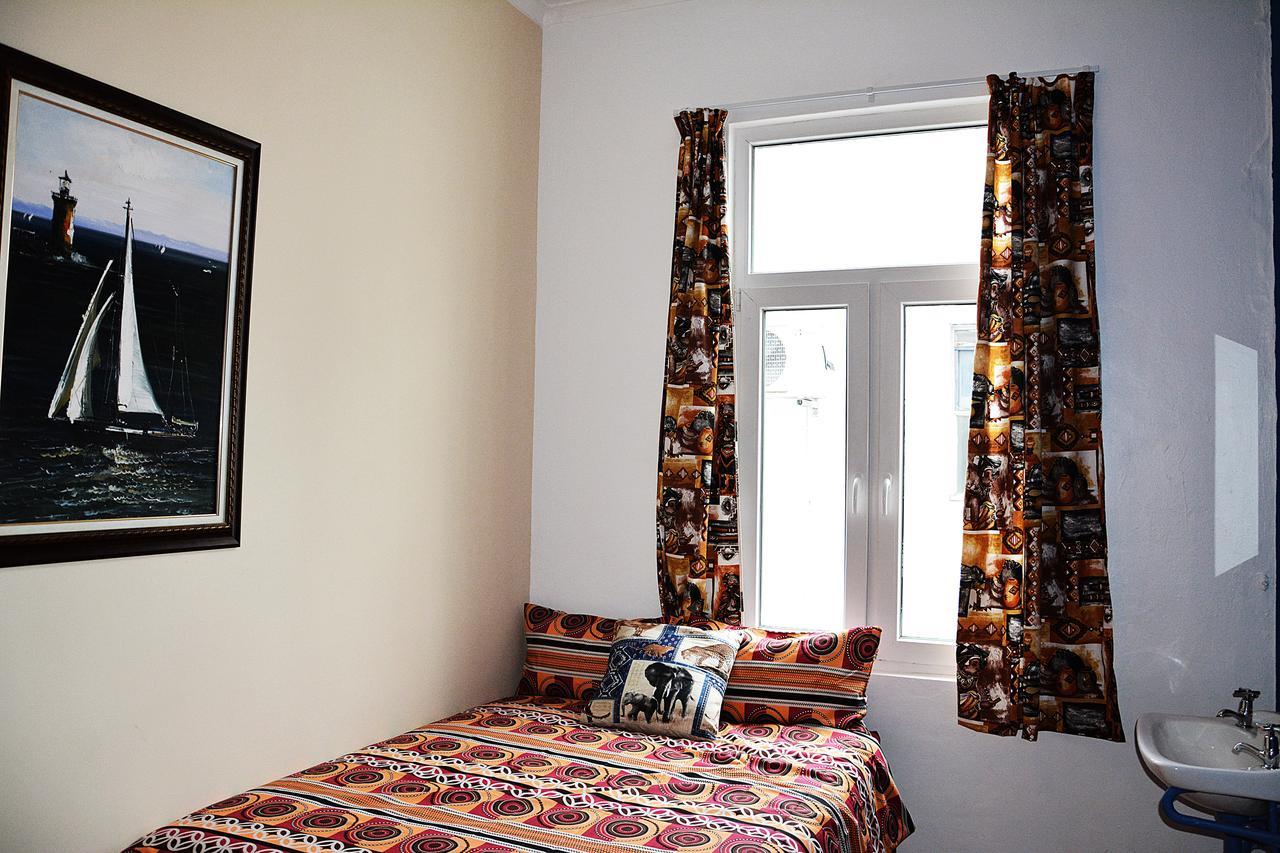 Urban Hive Backpackers Hostel Cape Town Exterior photo