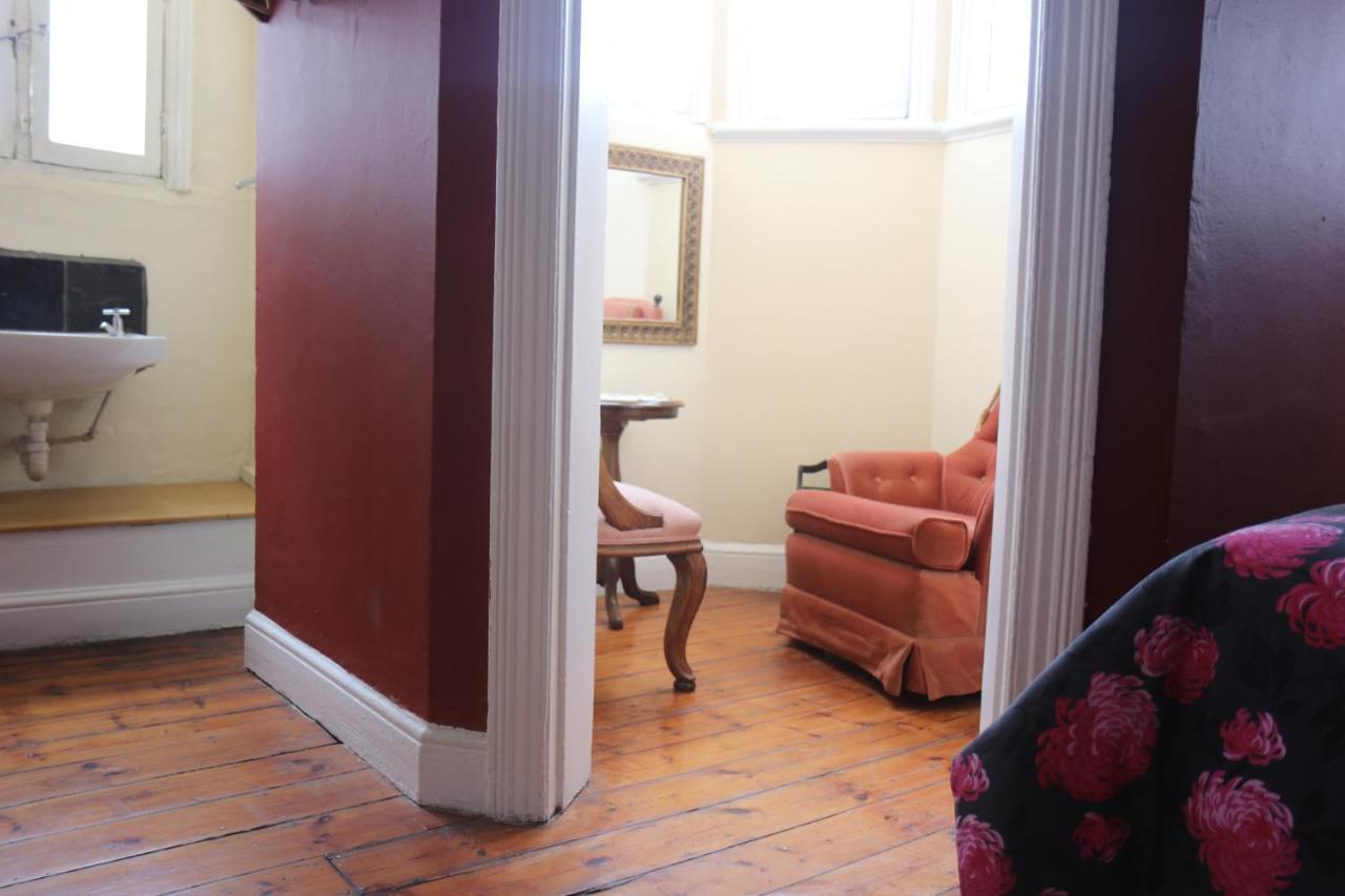 Urban Hive Backpackers Hostel Cape Town Exterior photo